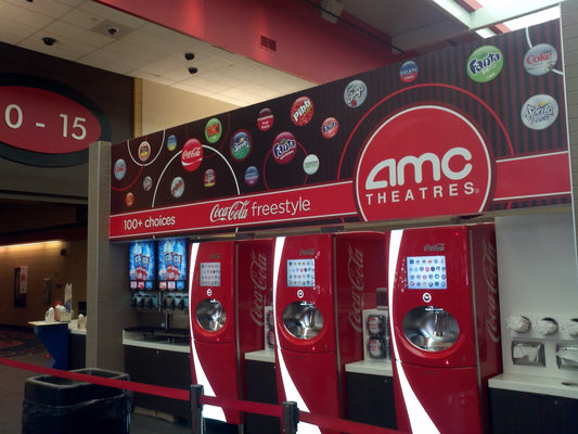 Vinyl Banners vs. Rigid Wall Signs: Which is Right for Your Business Promotion?