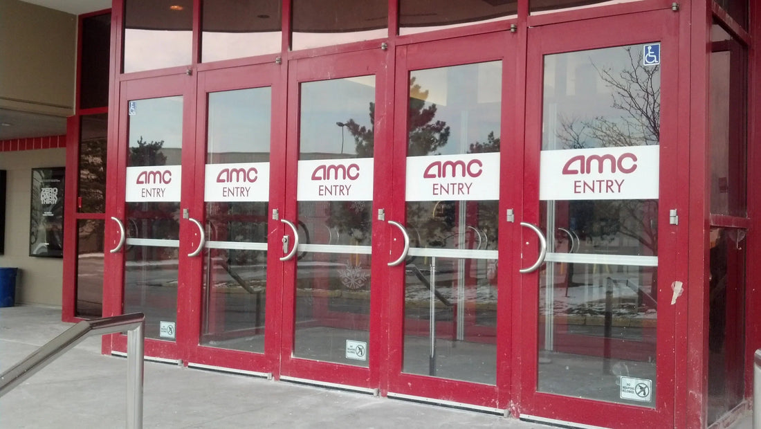 Storefront First Impressions: A Guide to Custom Window Decals and Lettering